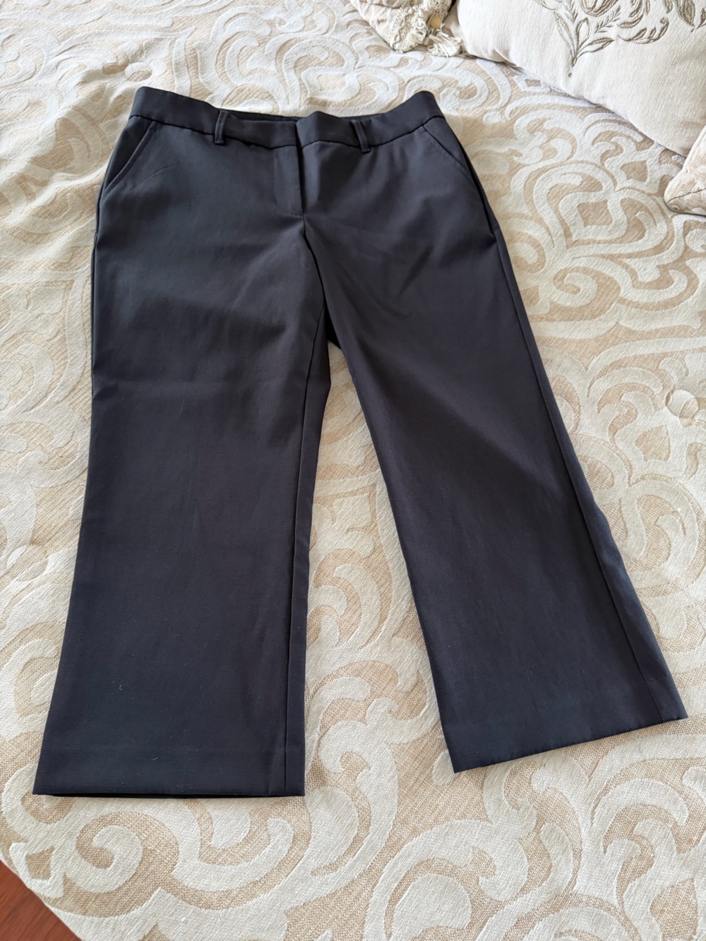 Talbots Petites 8P Black Buttery Soft Stretch Cropped Ankle Pants - Picture 3 of 15